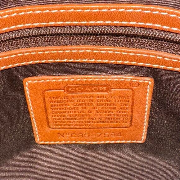 Vintage Coach Legacy Tan Leather Buckle Shoulder Bag - Picture 8 of 8